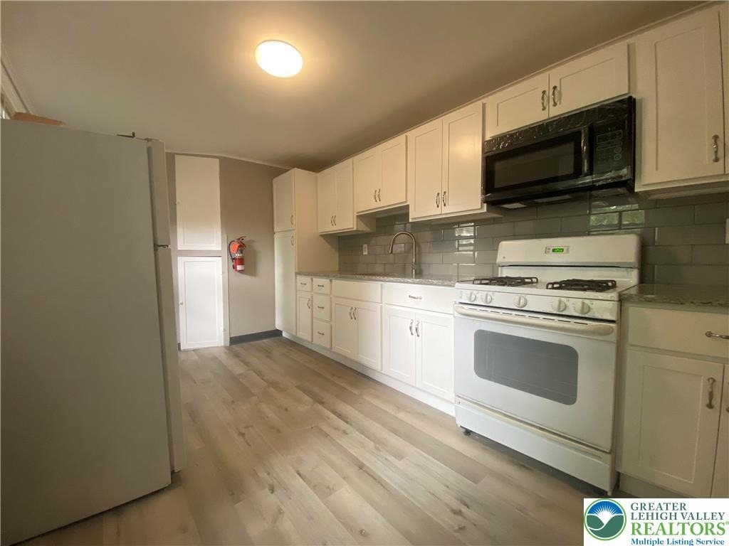 706 Northampton Street - Photo 1