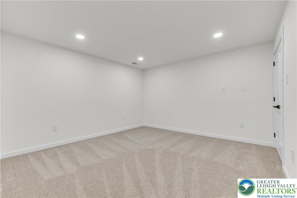 8548 Lafayette Lane - Photo 55