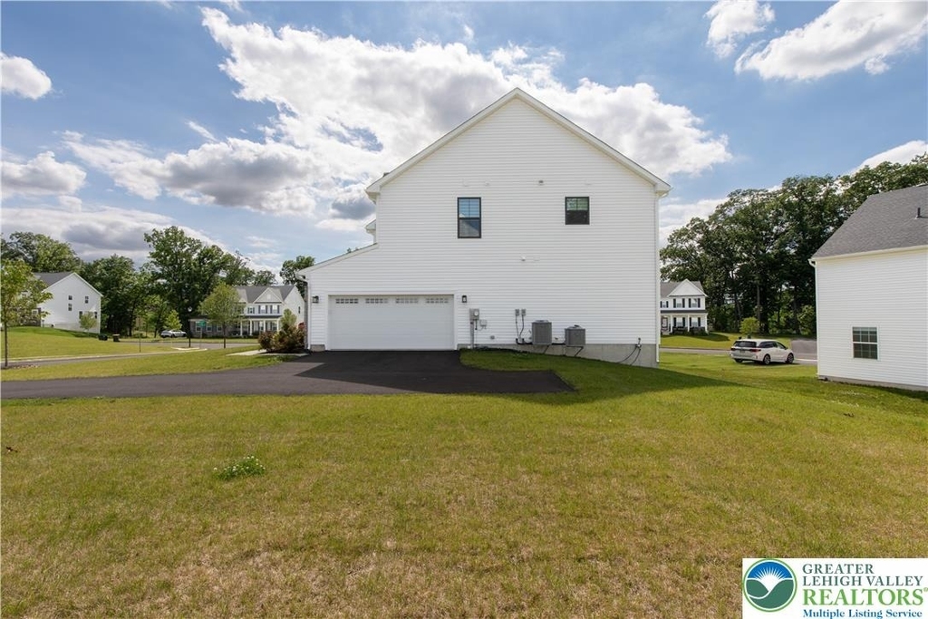 8548 Lafayette Lane - Photo 9