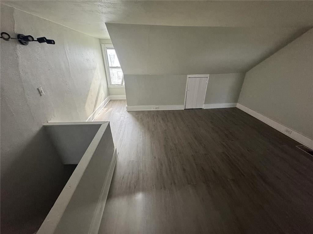 1237 Butler Street - Photo 4