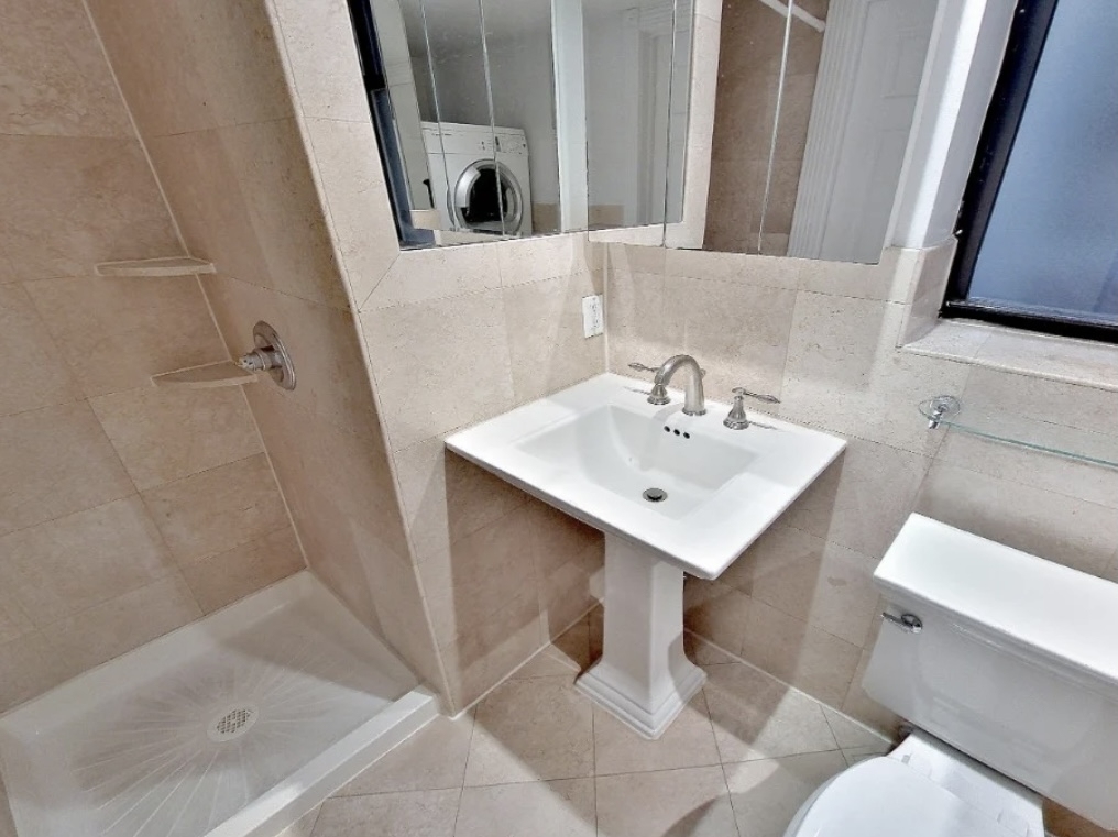 East 83rd Street - Photo 5
