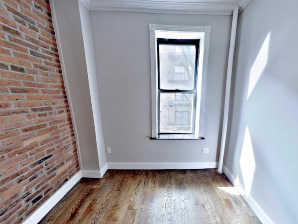 East 83rd Street - Photo 3