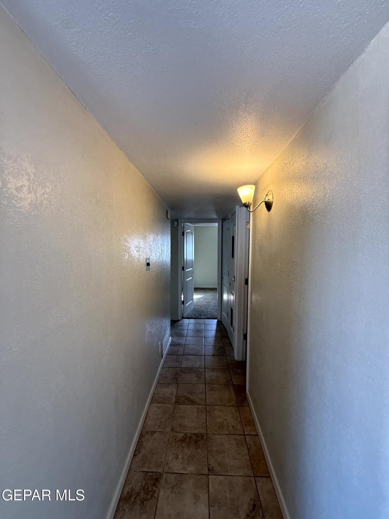 2801 Hawick Road - Photo 3