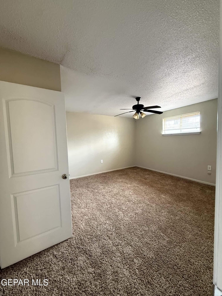 2801 Hawick Road - Photo 18