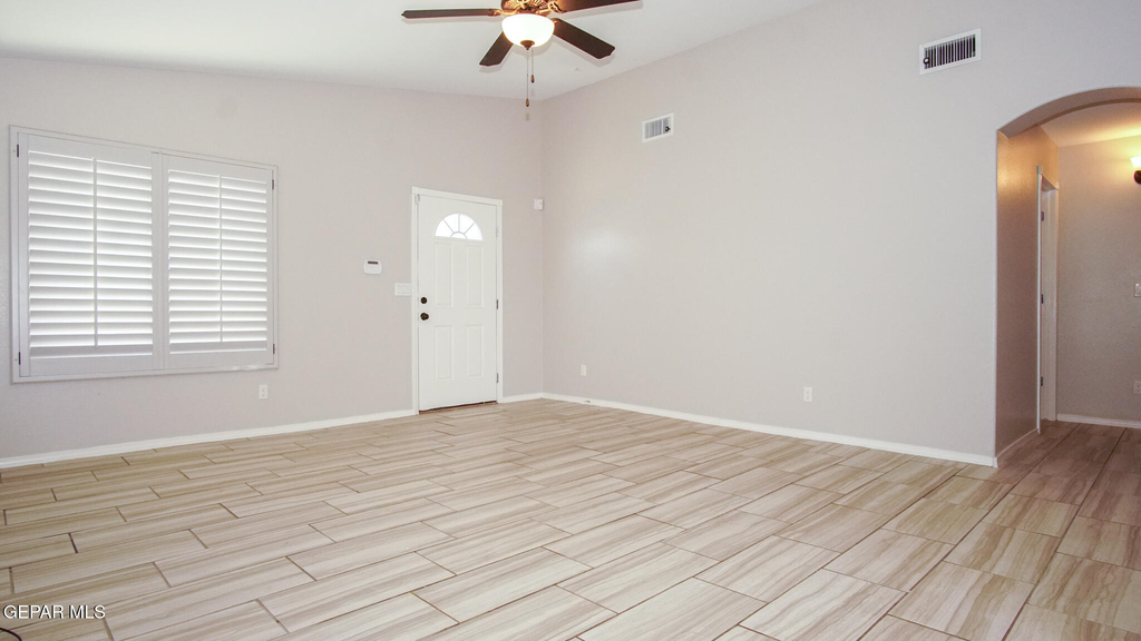 14816 Tierra Haven Avenue - Photo 3