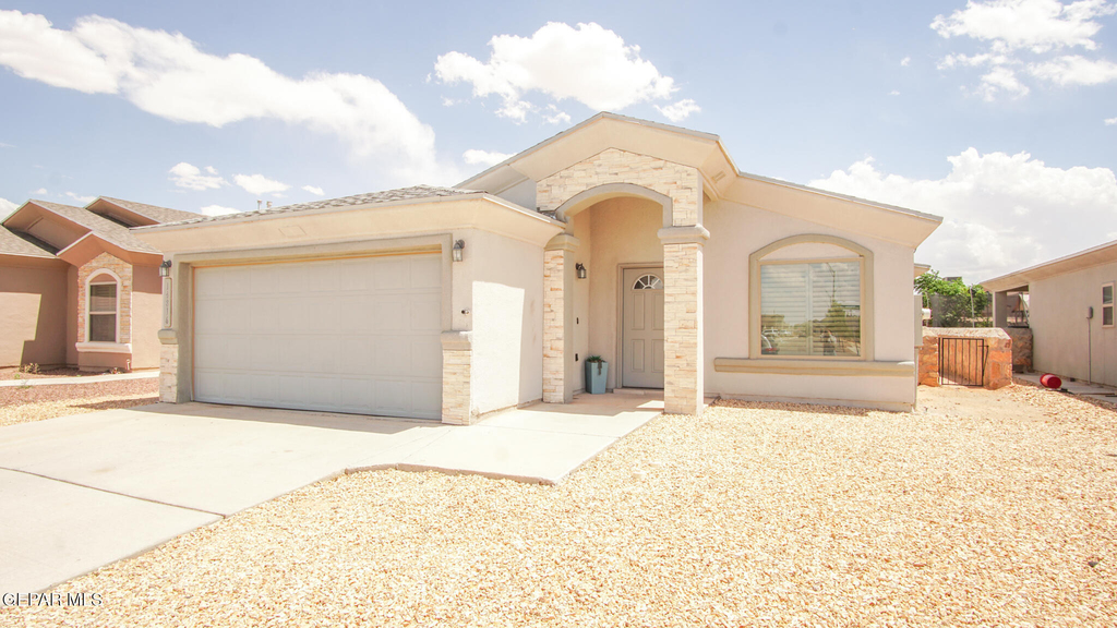 14816 Tierra Haven Avenue - Photo 1