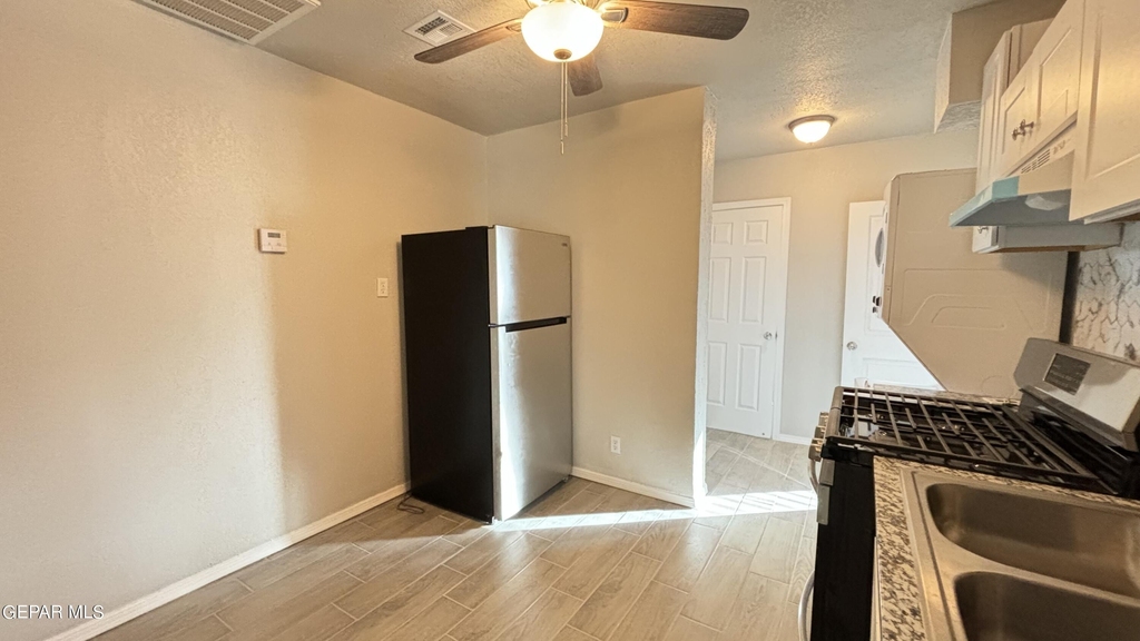 821 Olson Street - Photo 5