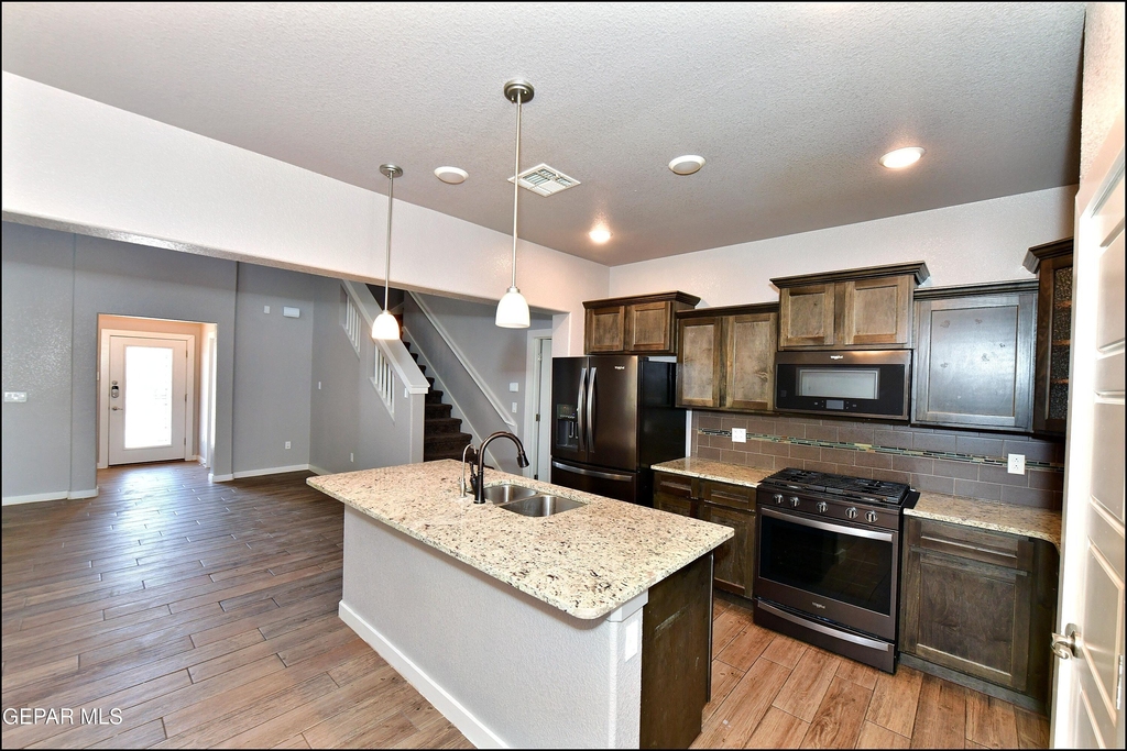 14925 Willie Worsley Avenue - Photo 12