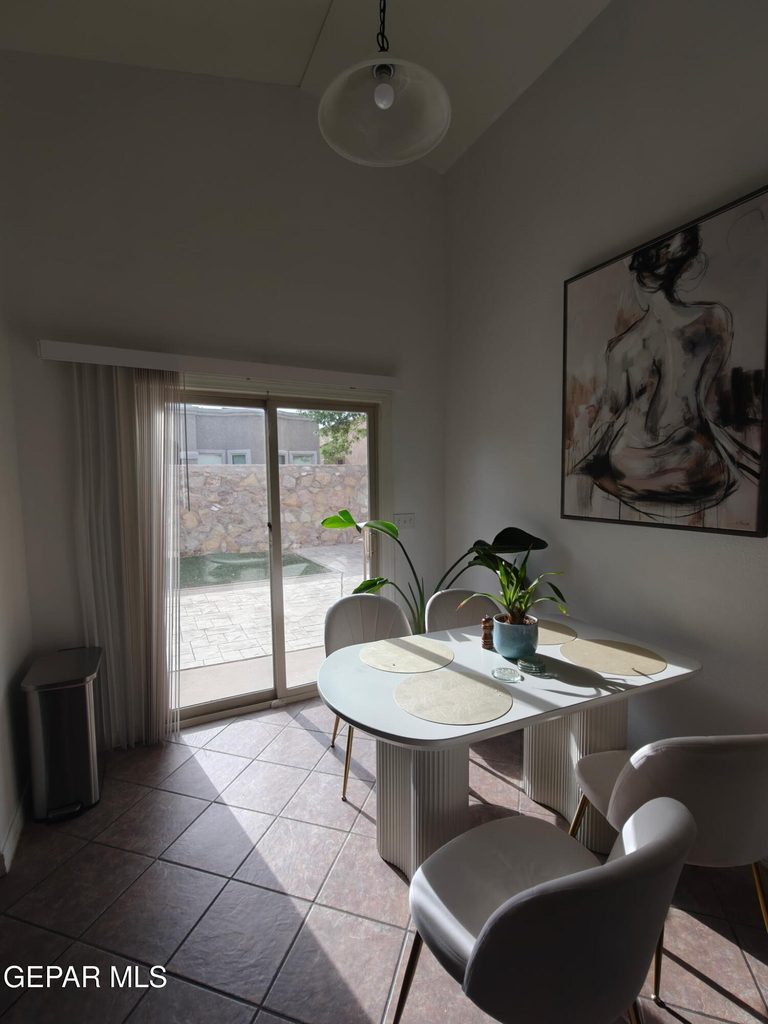 2232 Honour Point Place - Photo 4