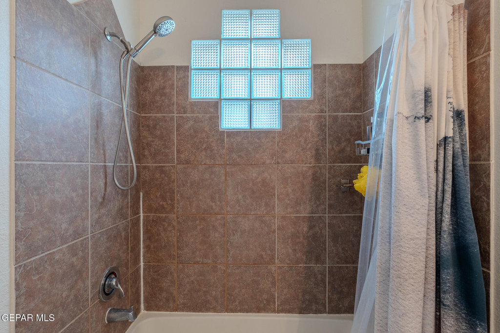 2232 Honour Point Place - Photo 22