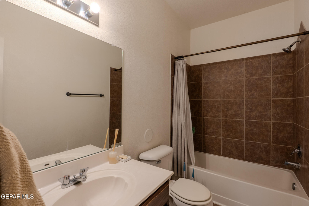 2232 Honour Point Place - Photo 24