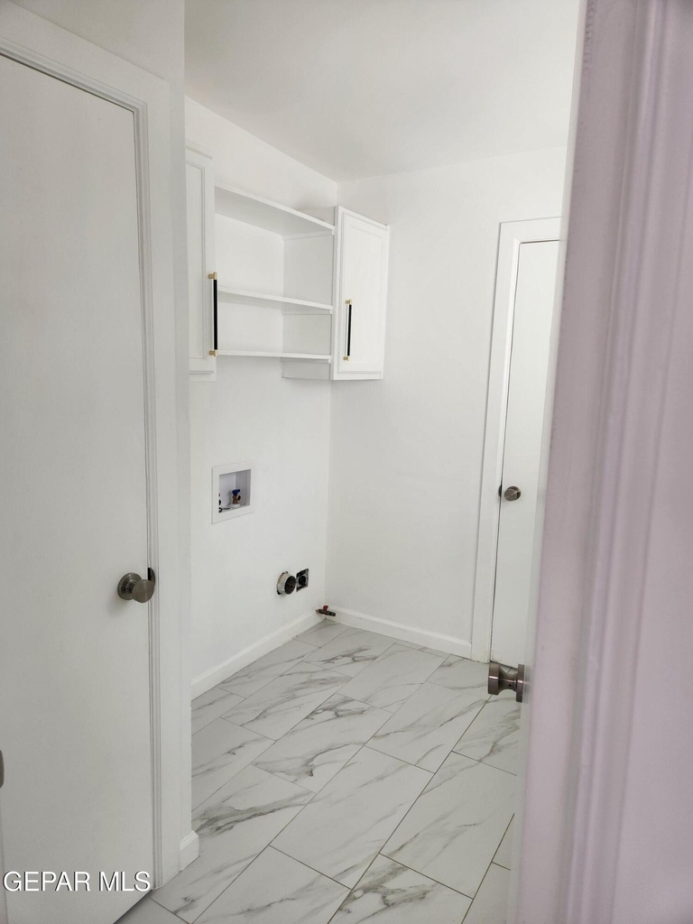 6728 Amposta Drive - Photo 19