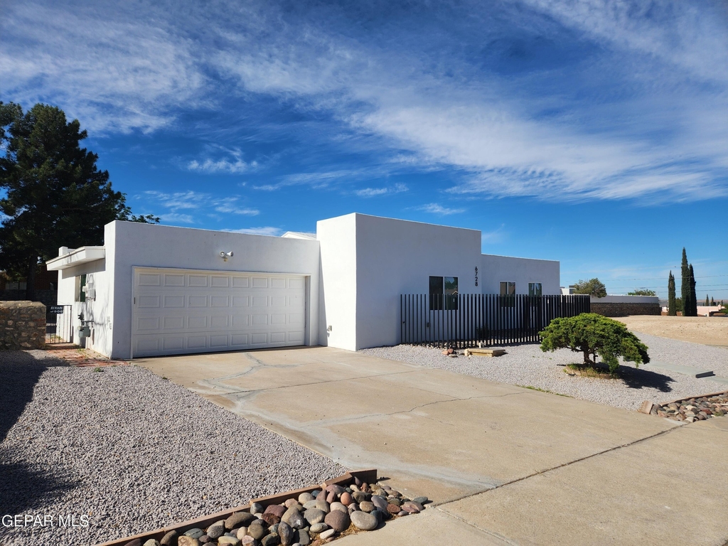 6728 Amposta Drive - Photo 0
