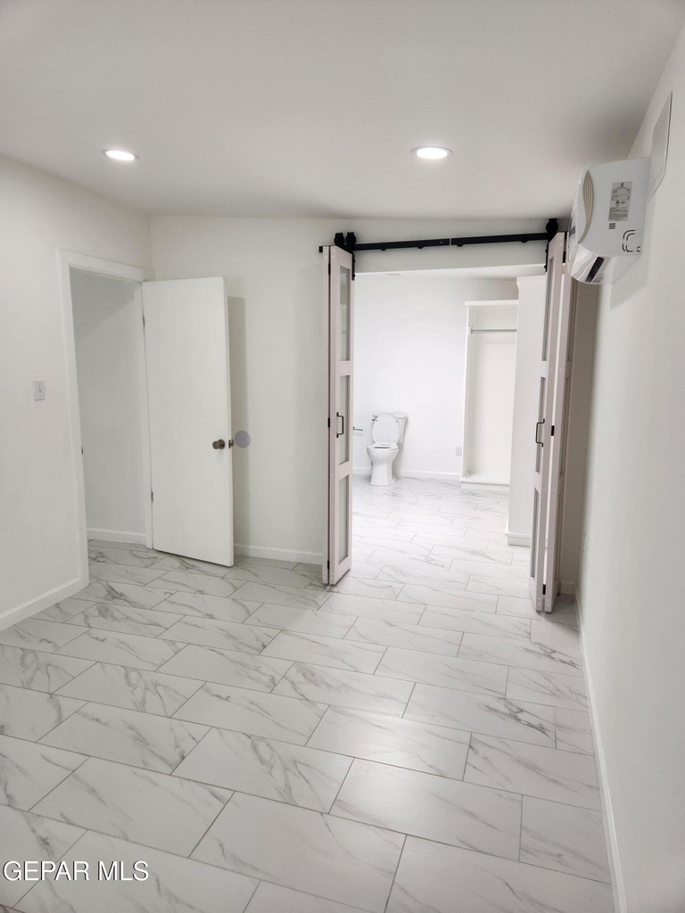 6728 Amposta Drive - Photo 15