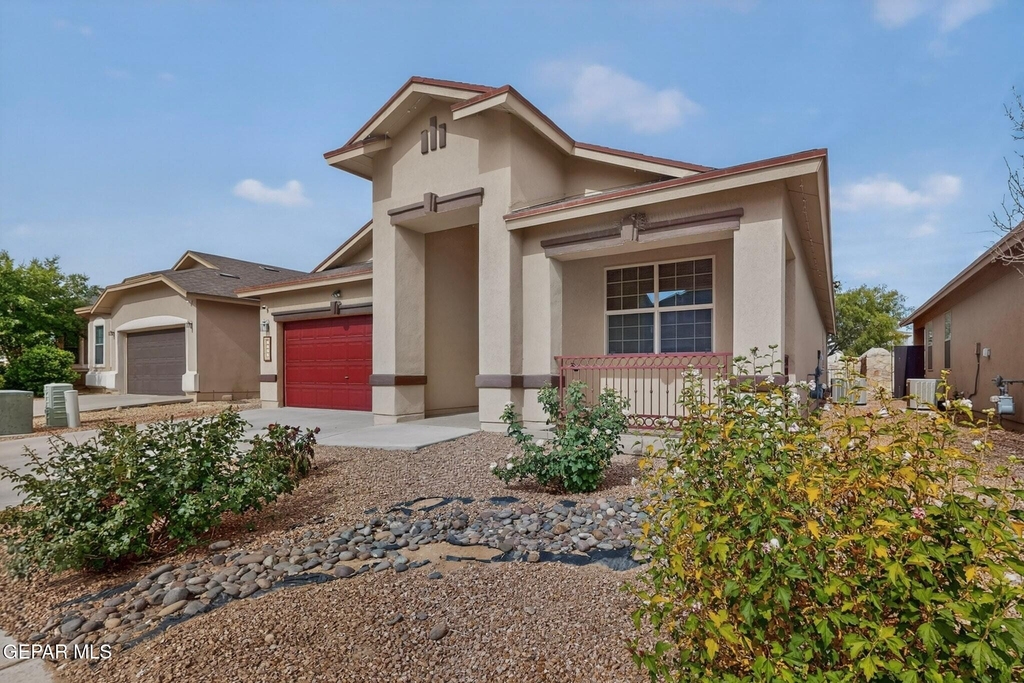 4921 Adrian Campos Street - Photo 2