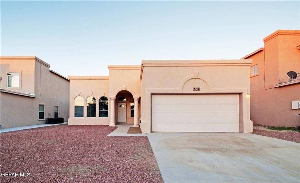 304 Jim Hofher Place - Photo 2