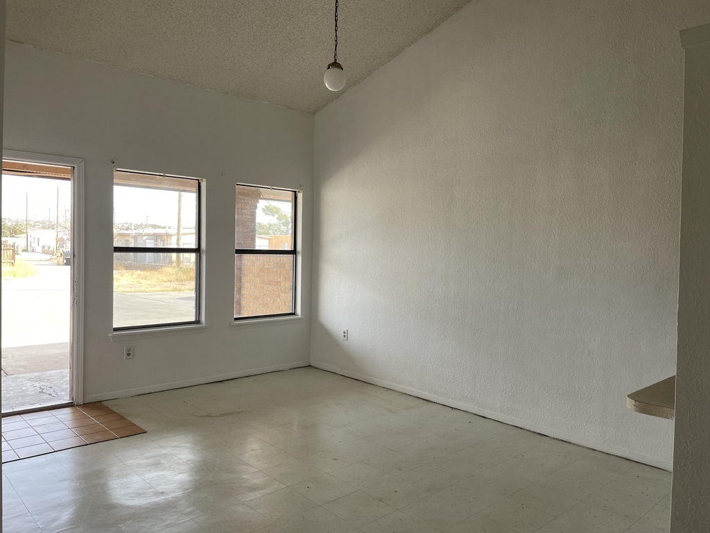7214 Dale Road - Photo 8