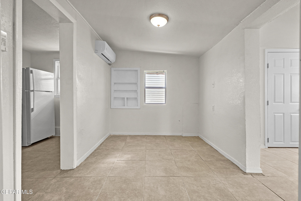 209 N Seville Drive - Photo 10