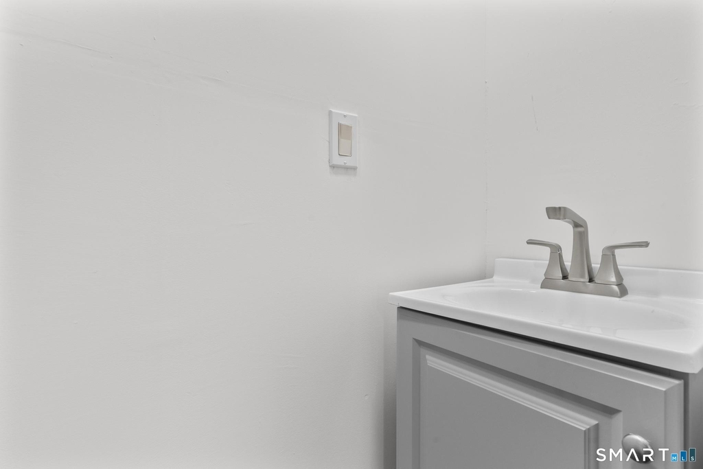 37 Johnson Street - Photo 11