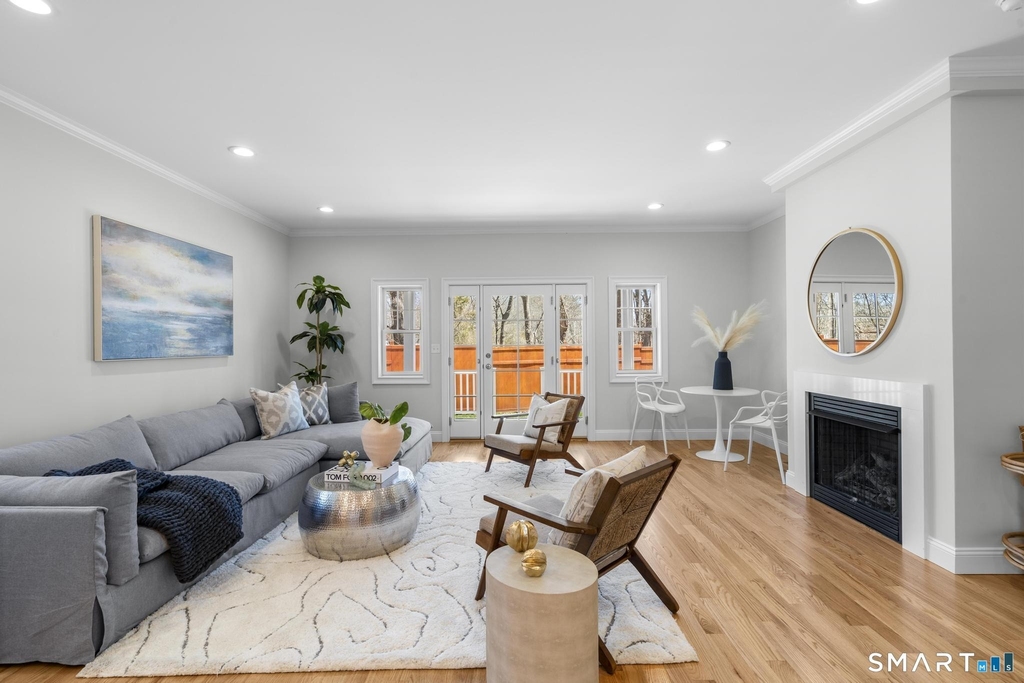 2455 Boston Post Road - Photo 4