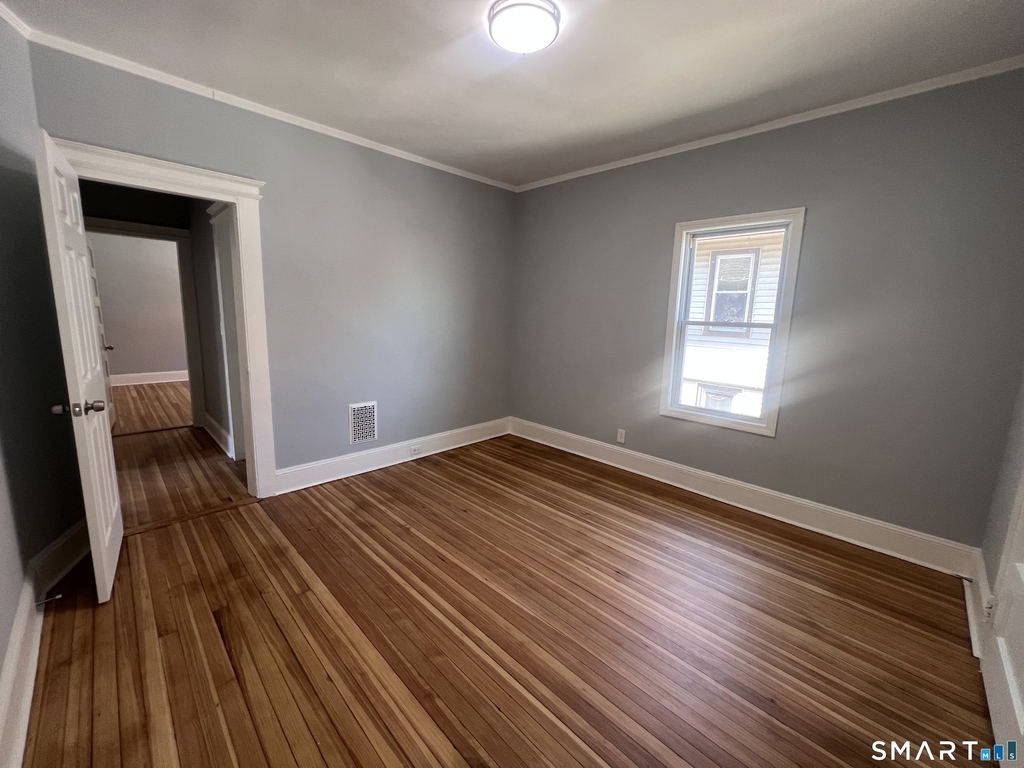 335 Ridgefield Avenue - Photo 11