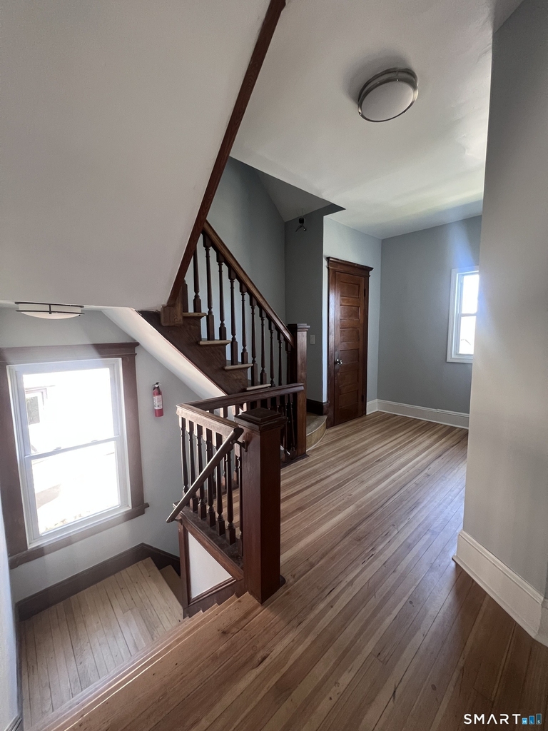 335 Ridgefield Avenue - Photo 2