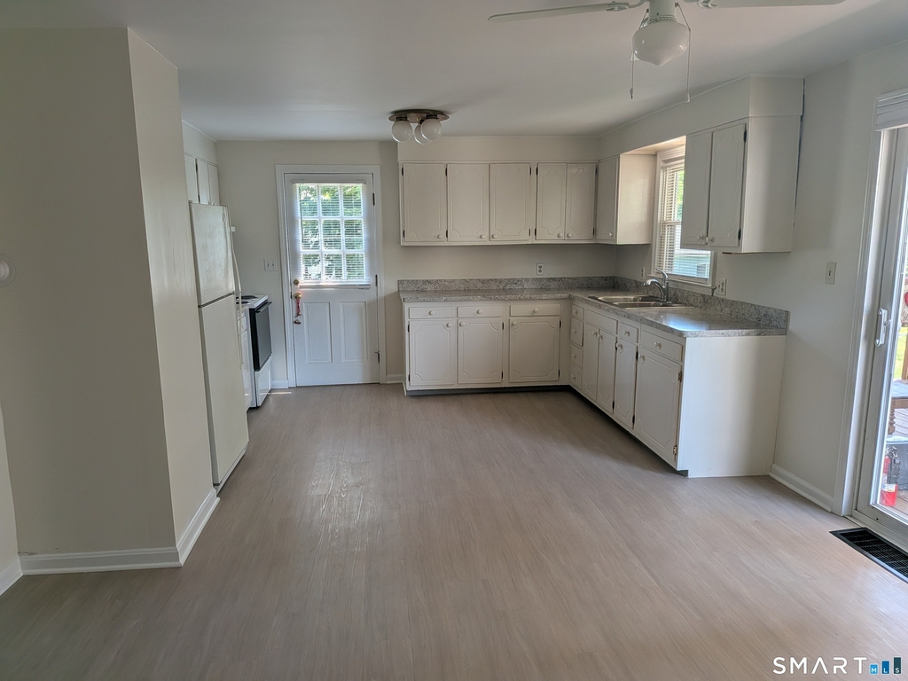 124 Spring Lake Road - Photo 7