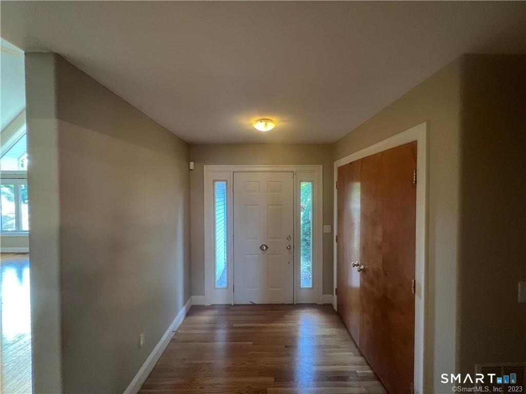 6 Kingsley Drive - Photo 1
