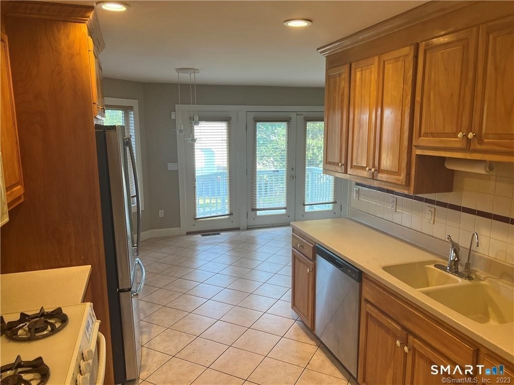 6 Kingsley Drive - Photo 14