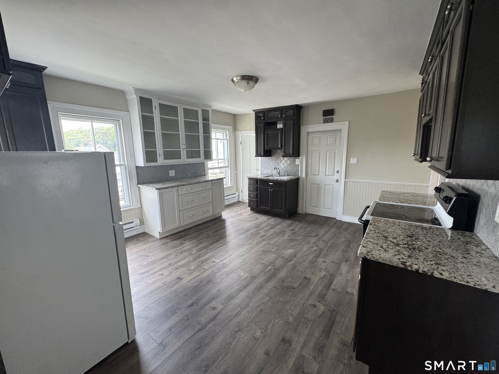 299 High Street - Photo 5