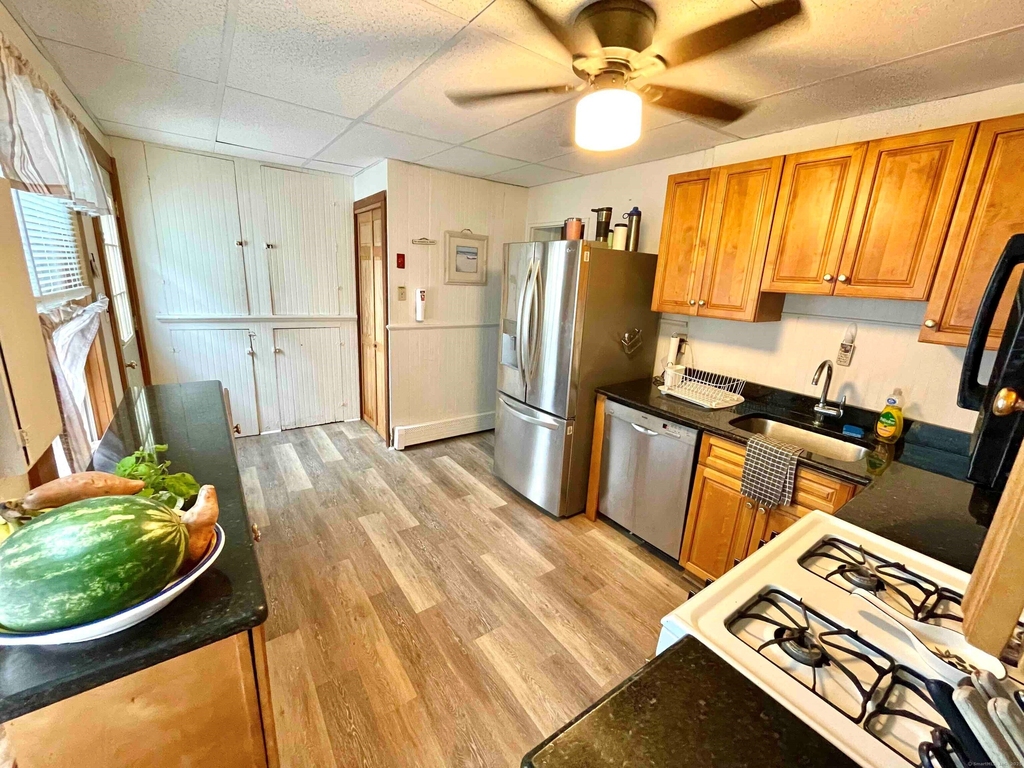 795 Broadway - Photo 3