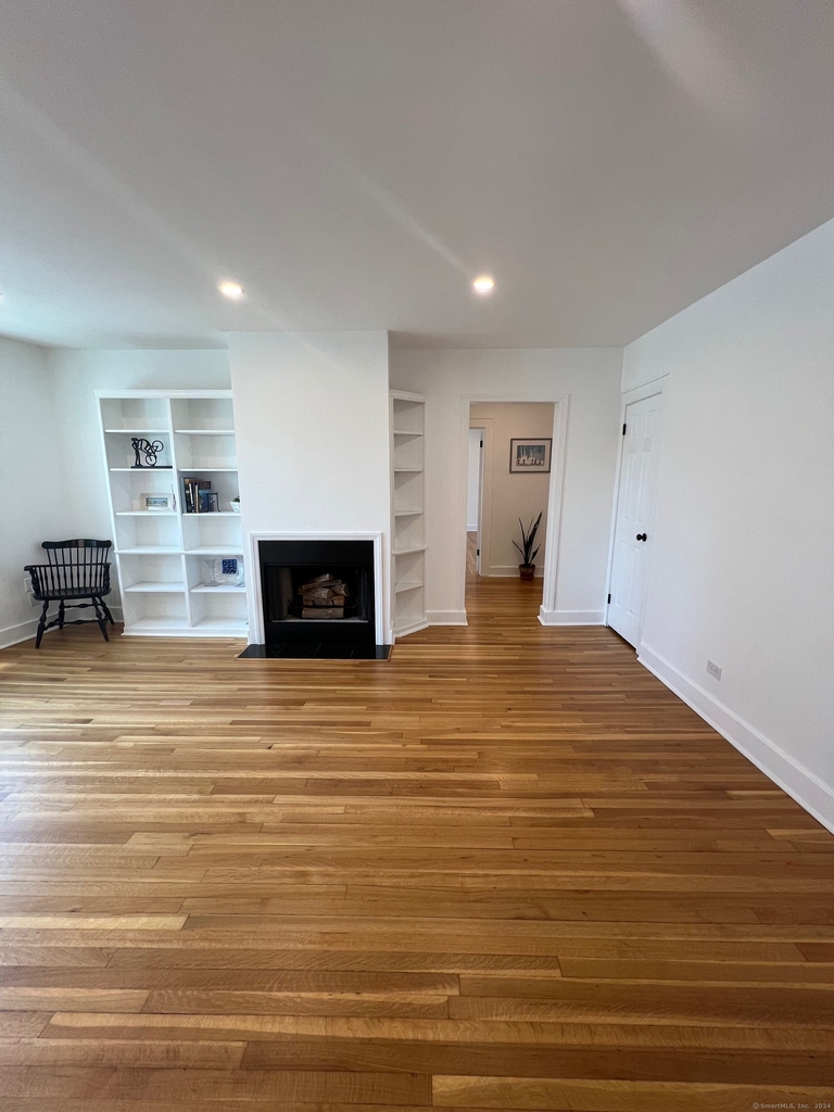 833 Summer Street - Photo 7