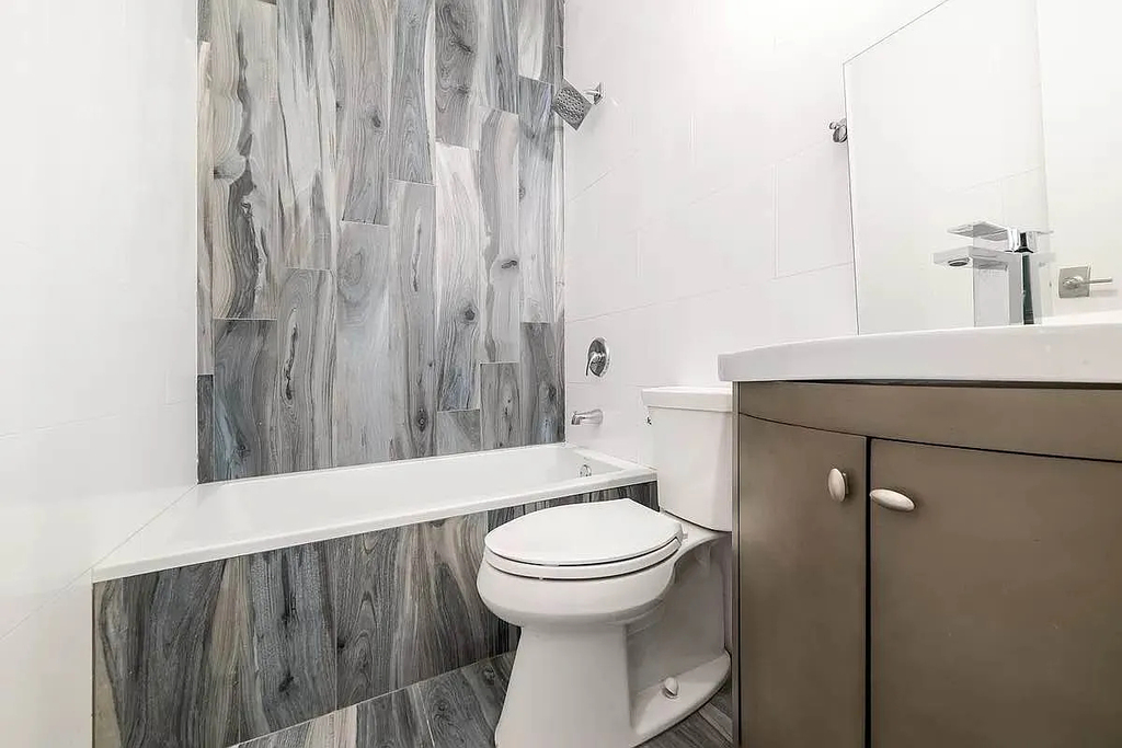 1114 Halsey Street - Photo 8