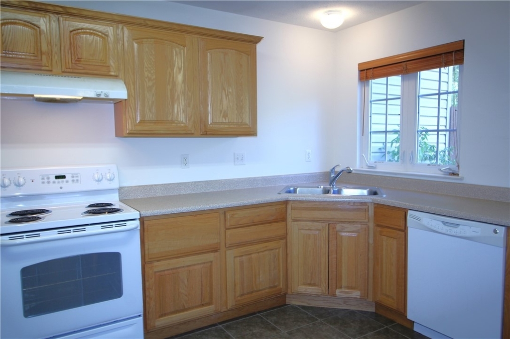 1305 Michael Drive - Photo 9