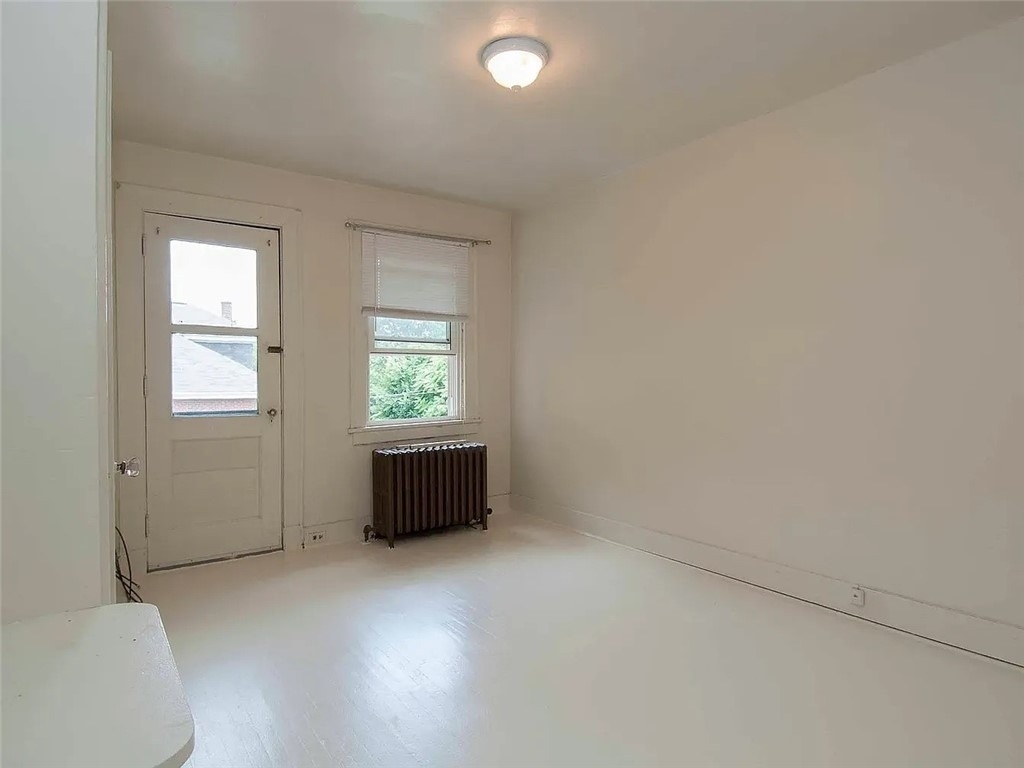 6535 Northumberland - Photo 7