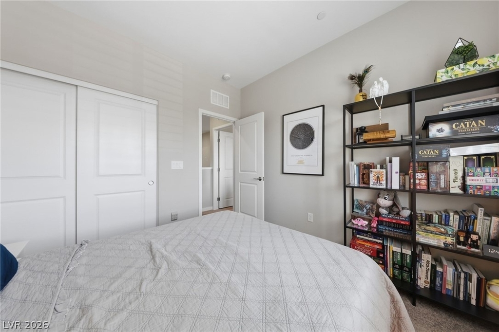 11824 Pelican Butte Avenue - Photo 22