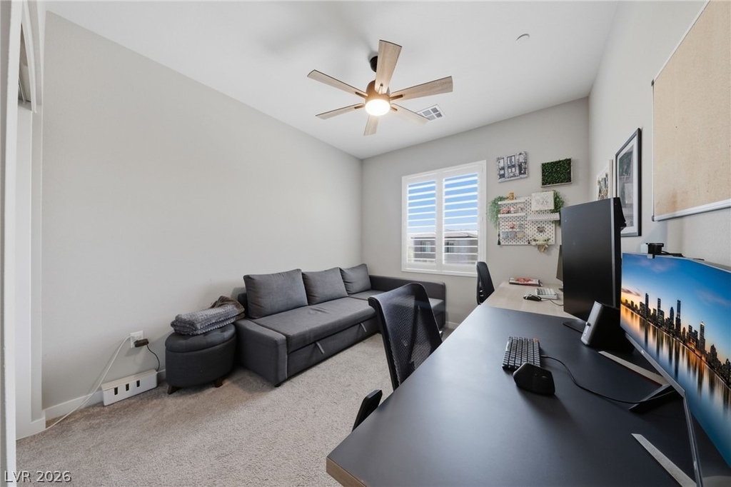 11824 Pelican Butte Avenue - Photo 25