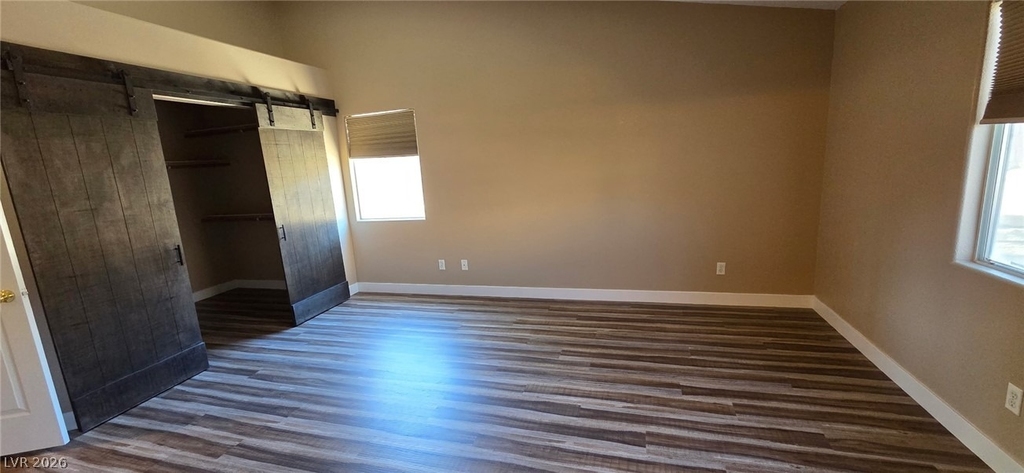 2229 Maple Shade Street - Photo 6