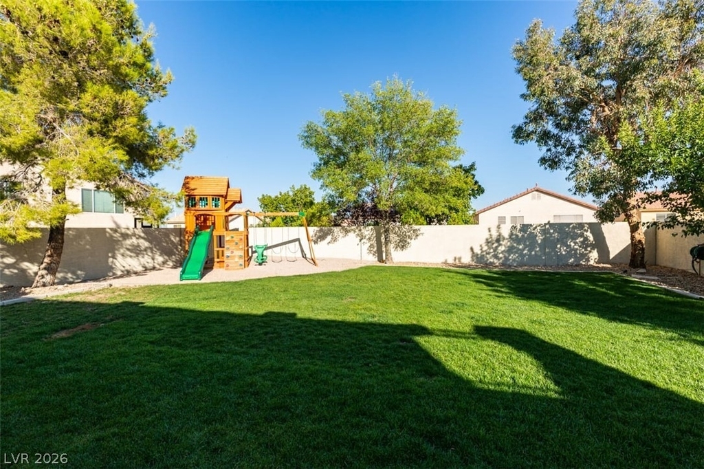 5056 Shadow Palm Court - Photo 22