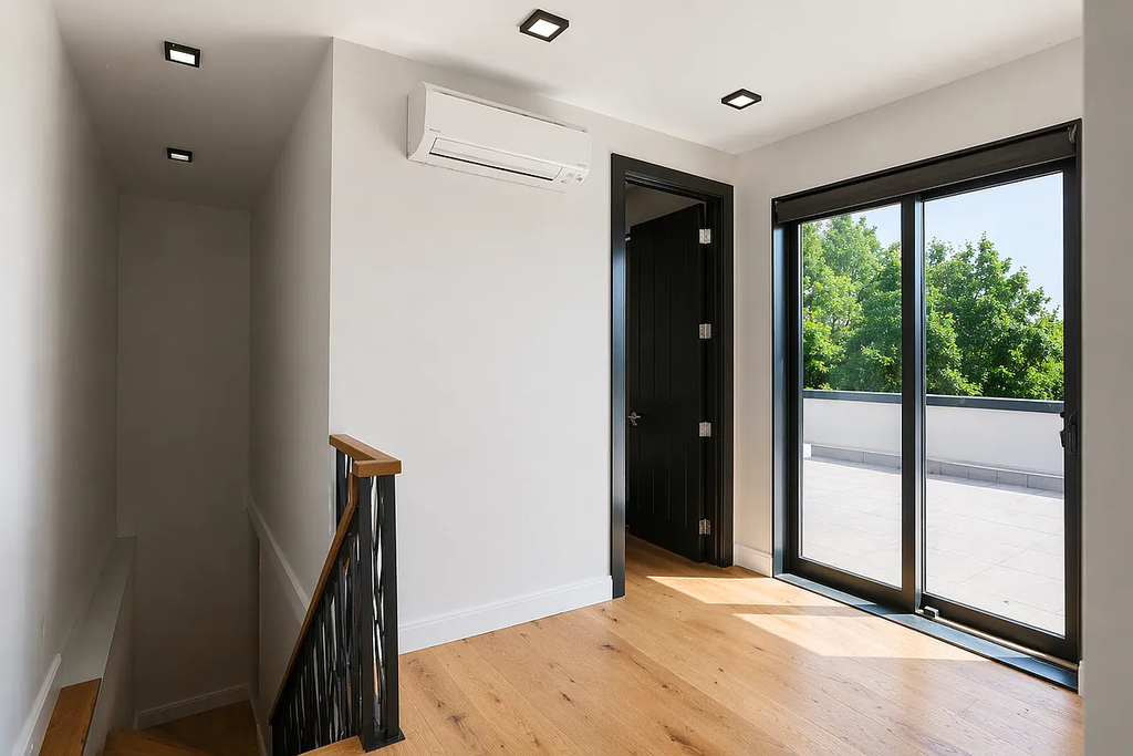 691 Chauncey Street - Photo 3