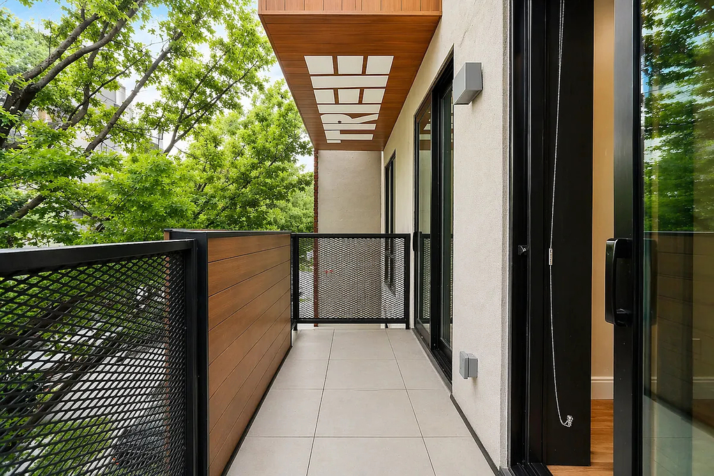 691 Chauncey Street - Photo 5