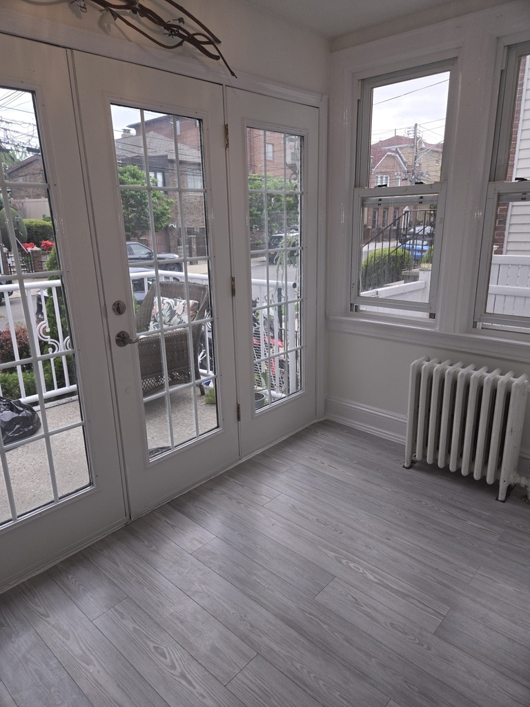 73rd Street & Ditmars Blvd - Photo 5