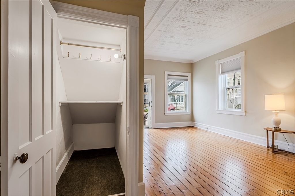25 College Street - Photo 7