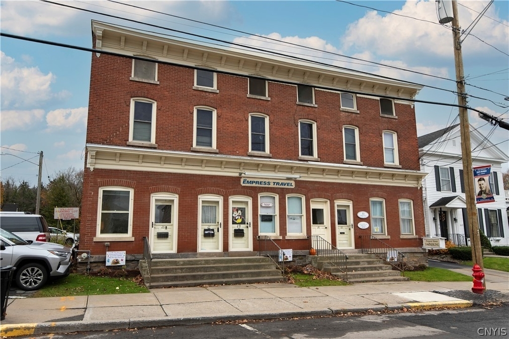 25 College Street - Photo 0