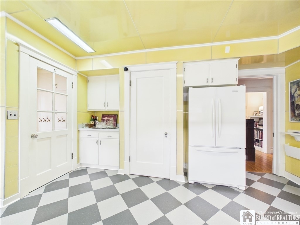422 York Street - Photo 12