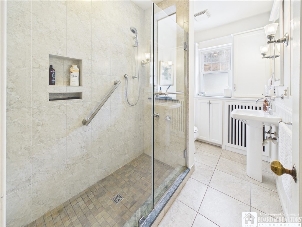 422 York Street - Photo 5