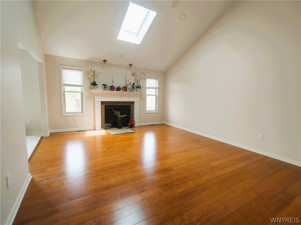 441 Riverwalk Drive - Photo 2