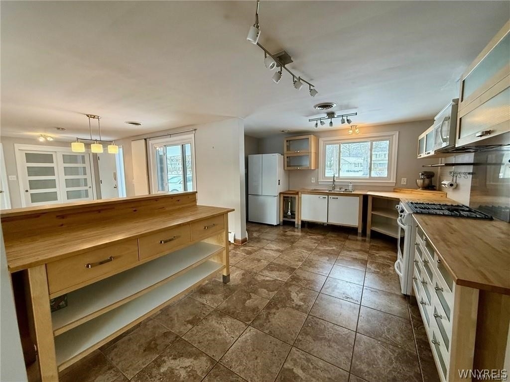5125 Forest Road - Photo 18