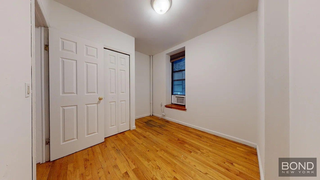 Second Avenue - Photo 6
