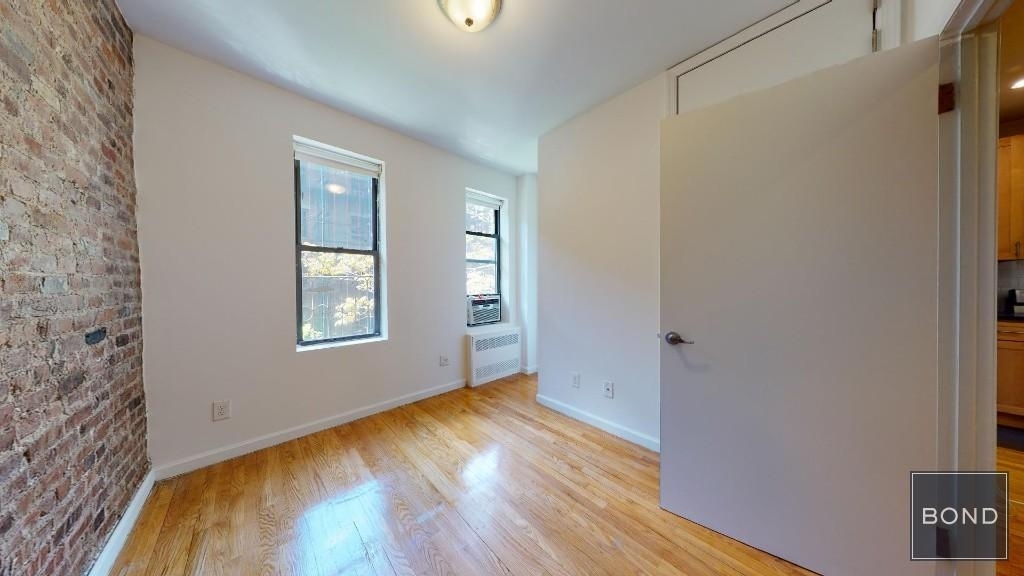 East 65 Street - Photo 0